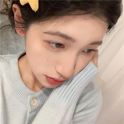 戴眼镜的人